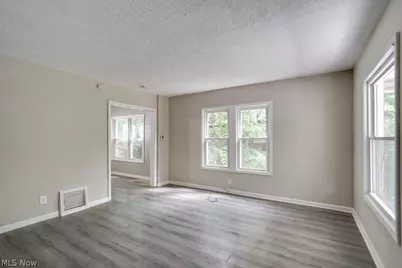 233 Sobul Avenue, Akron, OH 44305 - Photo 8
