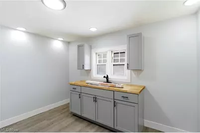 7211 Dearborn Avenue, Loveland, OH 44104 - Photo 26
