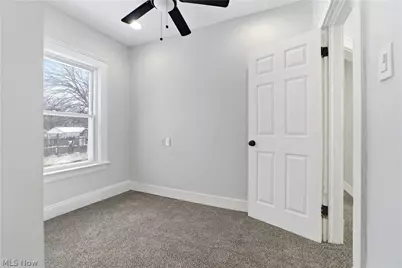 7211 Dearborn Avenue, Loveland, OH 44104 - Photo 20
