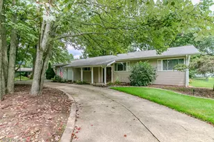 8831 Pine Tree Dr, Macedonia, OH 44056 - Photo 1