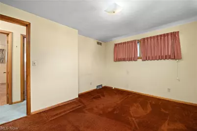 2824 Oberlin Avenue, Lorain, OH 44052 - Photo 18
