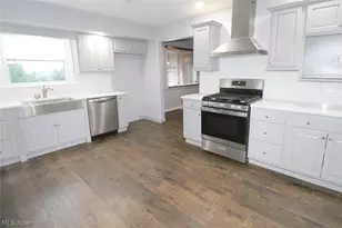 2306 Alexander Manor W, Steubenville, OH 43952 - Photo 18