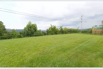 2306 Alexander Manor W, Steubenville, OH 43952 - Photo 4