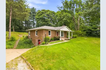 543 Winesap Avenue SW, North Canton, OH 44709 - Photo 2