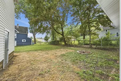 1405 Wabash Court NE, Canton, OH 44705 - Photo 6