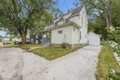 1405 Wabash Court NE, Canton, OH 44705 - Photo 2