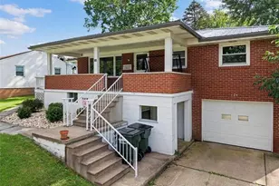 706 Overlook Dr, Wintersville, OH 43953 - Photo 2