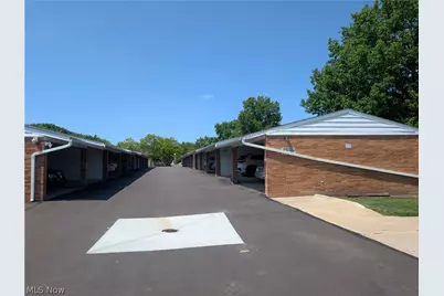 481 Tollis Parkway #170E, Grandview Heights, OH 44147 - Photo 8