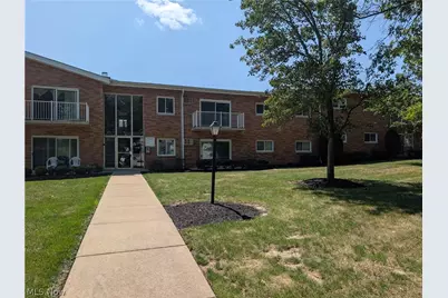 481 Tollis Parkway #170E, Grandview Heights, OH 44147 - Photo 4