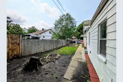2217 W 104th Street, Loveland, OH 44102 - Photo 4