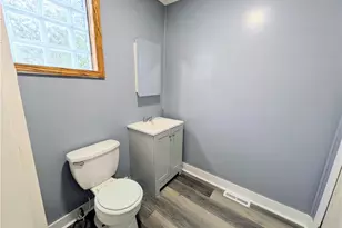 2217 W 104th St, Loveland, OH 44102 - Photo 32