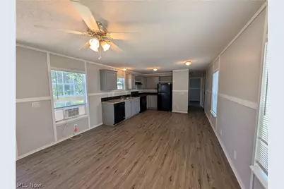 215 Cedar Brook Drive, Elyria, OH 44035 - Photo 4