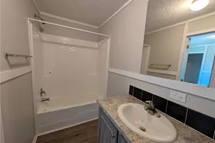 215 Cedar Brook Dr, Elyria, OH 44035 - Photo 8
