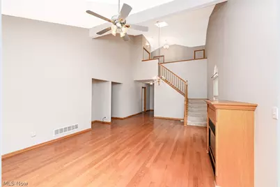 4007 Falconswalk Court, Stow, OH 44224 - Photo 4