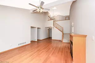 4007 Falconswalk Ct, Stow, OH 44224 - Photo 4