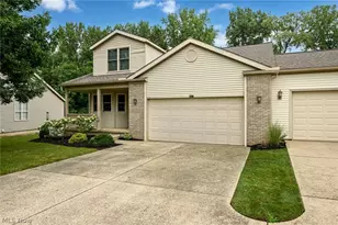 4007 Falconswalk Ct, Stow, OH 44224 - Photo 1