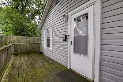 902 Quentin Road, Eastlake, OH 44095 - Photo 2