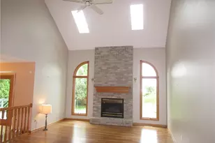 8553 Indian Creek Dr, Poland, OH 44514 - Photo 6