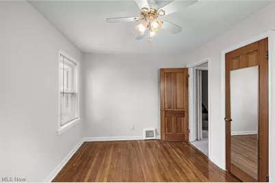 424 E 326th Street, Willowick, OH 44095 - Photo 16