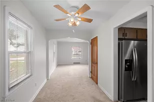424 E 326th St, Willowick, OH 44095 - Photo 8