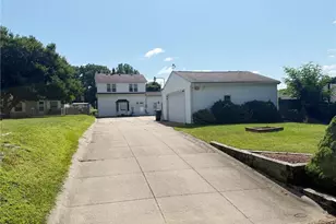 175 Hillman Rd, Akron, OH 44312 - Photo 2