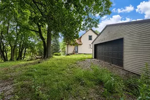 238 Nieman St, Akron, OH 44305 - Photo 8