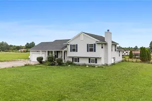 15340 Cowley Rd, Grafton, OH 44028 - Photo 4