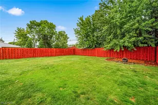 229 E 326th St, Willowick, OH 44095 - Photo 28