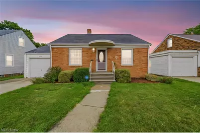 229 E 326th Street, Willowick, OH 44095 - Photo 2