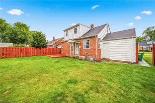 229 E 326th St, Willowick, OH 44095 - Photo 24