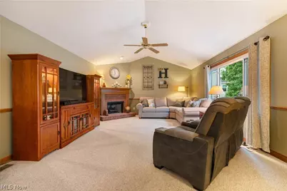 6633 Olde Stone Circle NE, Canton, OH 44721 - Photo 16