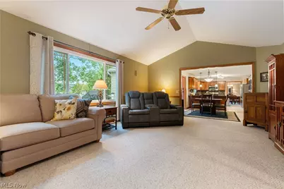 6633 Olde Stone Circle NE, Canton, OH 44721 - Photo 14