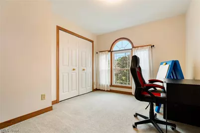 6633 Olde Stone Circle NE, Canton, OH 44721 - Photo 32