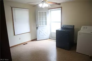288 E Cassell Ave, Barberton, OH 44203 - Photo 12