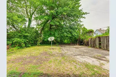 9809 Hilgert Drive, Loveland, OH 44104 - Photo 4