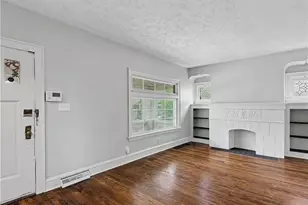 9809 Hilgert Dr, Loveland, OH 44104 - Photo 6