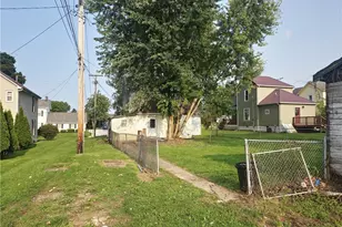 301 S 2nd St, Byesville, OH 43723 - Photo 2