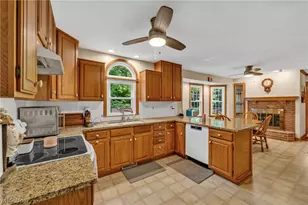 1010 Partridge Dr, Wadsworth, OH 44281 - Photo 14