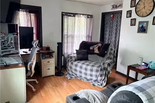 75 5th St, Campbell, OH 44405 - Photo 4