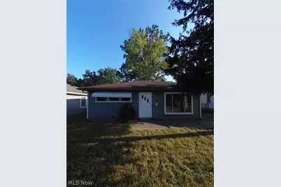 12510 Summerland Avenue, Loveland, OH 44111 - Photo 2