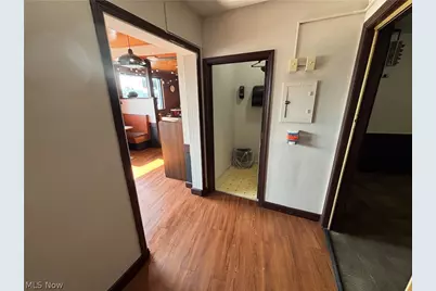 180 Wooster Road N, Barberton, OH 44203 - Photo 18