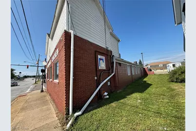 180 Wooster Road N, Barberton, OH 44203 - Photo 4