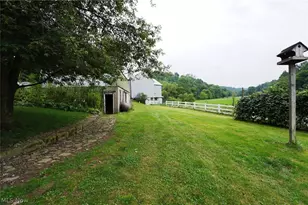 1071 Allgyer Rd SE, Gnadenhutten, OH 44629 - Photo 34