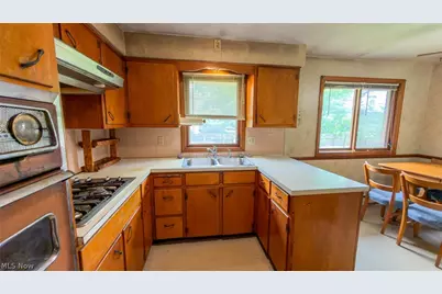 919 W 23rd Street, Lorain, OH 44052 - Photo 12