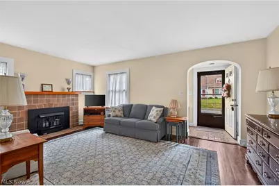 2014 32nd Street NW, Canton, OH 44709 - Photo 4