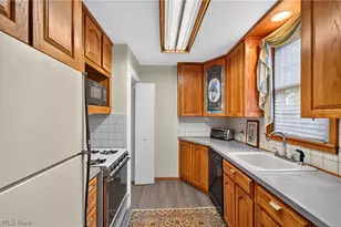 2014 32nd St NW, Canton, OH 44709 - Photo 10