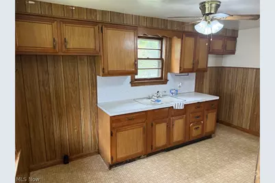 1104 Vine Street, Coshocton, OH 43812 - Photo 2