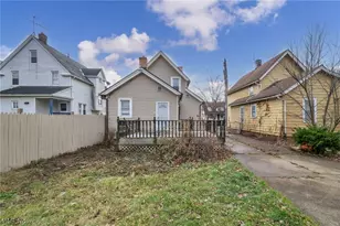 8417 Tioga Ave, Loveland, OH 44105 - Photo 4