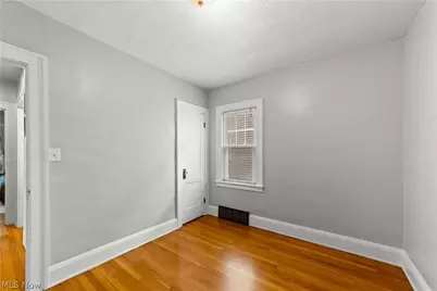 2029 Elbur Avenue, Oakwood, OH 44107 - Photo 16