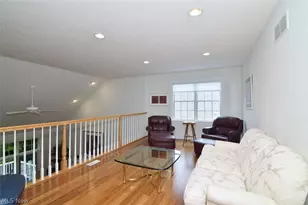 8205 Knolls Way, Chagrin Falls, OH 44023 - Photo 22